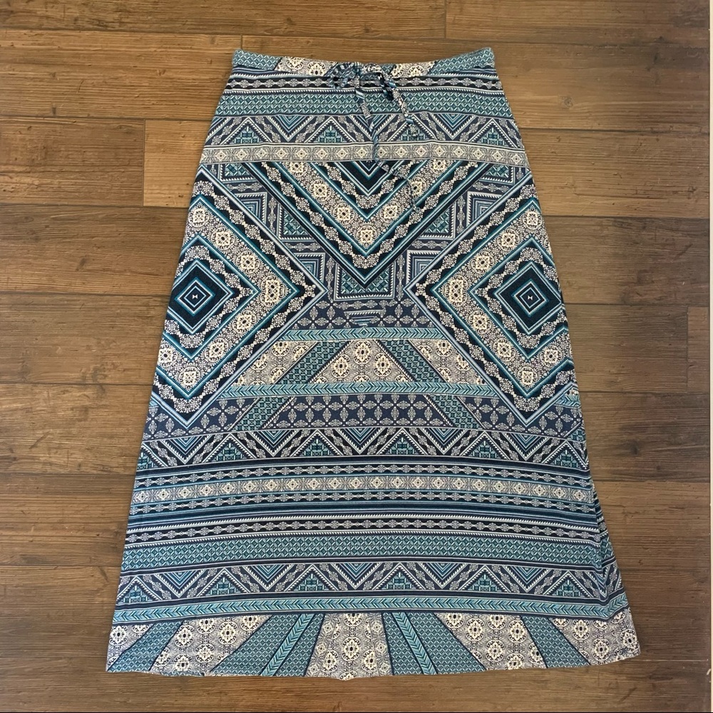 Maxi J Jill Skirt with Blue and White Design